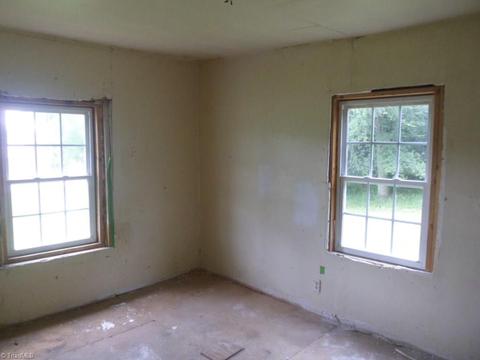 6076 Kennedy Rd, Trinity, NC 27370 photo 6