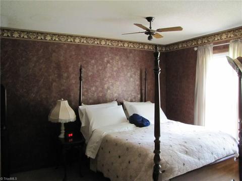 369 Cook Rd, Pilot Mountain, NC 27041 photo 13