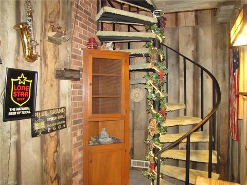 369 Cook Rd, Pilot Mountain, NC 27041 photo 15