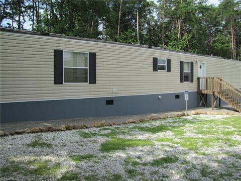 369 Cook Rd, Pilot Mountain, NC 27041 photo 22