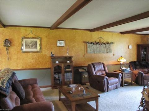 369 Cook Rd, Pilot Mountain, NC 27041 photo 6