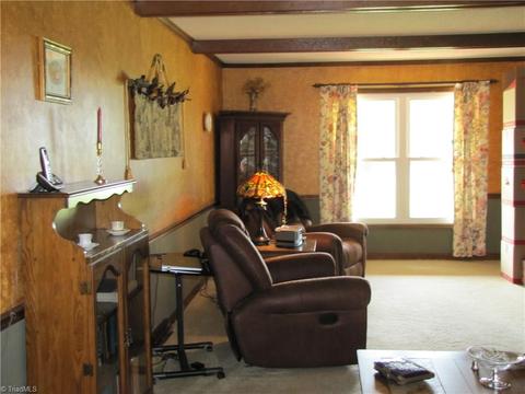 369 Cook Rd, Pilot Mountain, NC 27041 photo 7