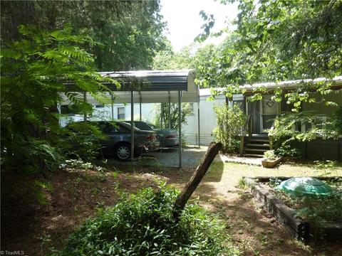 1317 Koonce Dr, Trinity, NC 27370 photo 1