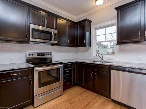 2688 Splitbrooke Dr, High Point, NC 27265 photo 6