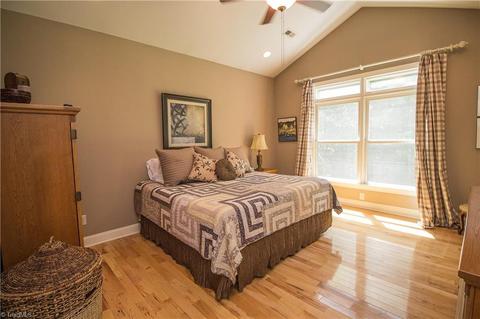 326 Cascade Dr, High Point, NC 27265 photo 10