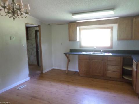 311 Haynes Rd, Dobson, NC 27017 photo 5