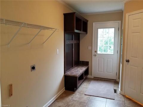 1075 Shady Ln, Pinnacle, NC 27043 photo 8