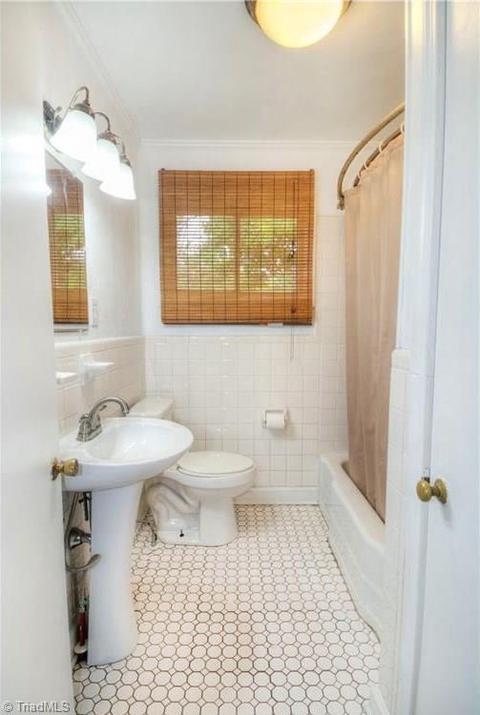 1006 Roach St, Mayodan, NC 27027 photo 17