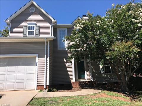 132 Willow Bend Dr, King, NC 27021 photo 1