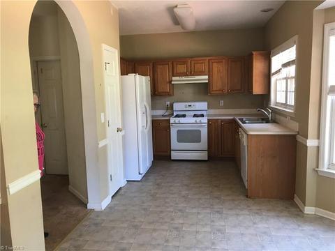 132 Willow Bend Dr, King, NC 27021 photo 3
