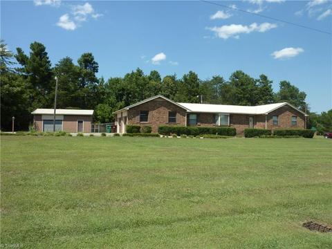 5796 Welborn Rd, Trinity, NC 27370 photo 2