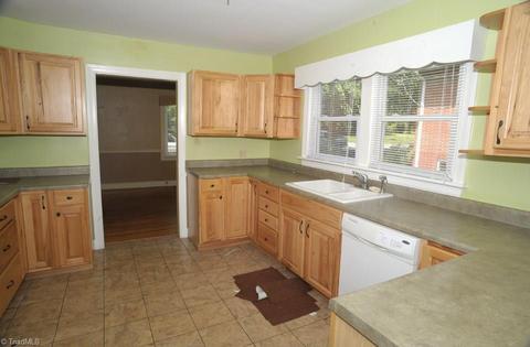 923 Maple Ave, Salisbury, NC 28144 photo 5