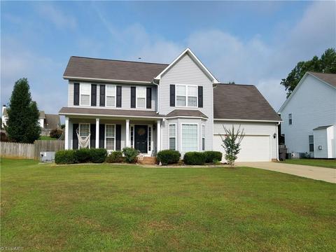 1401 Suncrest Dr, High Point, NC 27265 photo 1