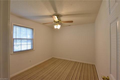 1121 Foxtrot Ct, King, NC 27021 photo 7
