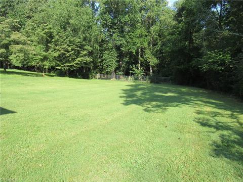 428 White Rd, King, NC 27021 photo 7