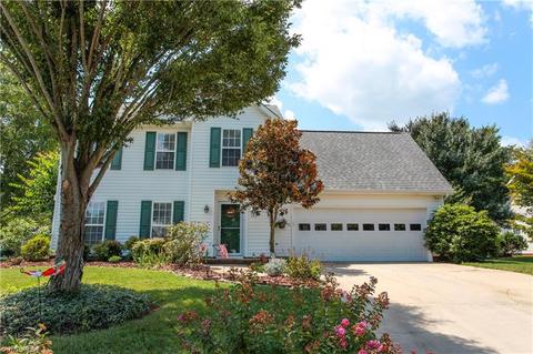 112 Stapleton Way, High Point, NC 27265 photo 2