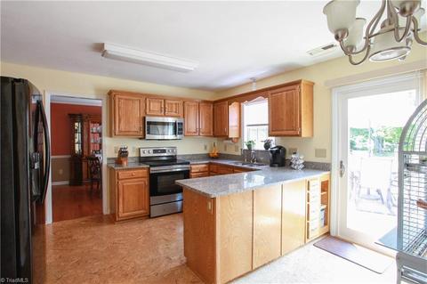 112 Stapleton Way, High Point, NC 27265 photo 7