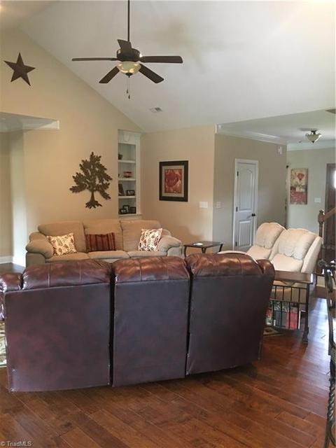 7137 English Pride Dr, Trinity, NC 27370 photo 7