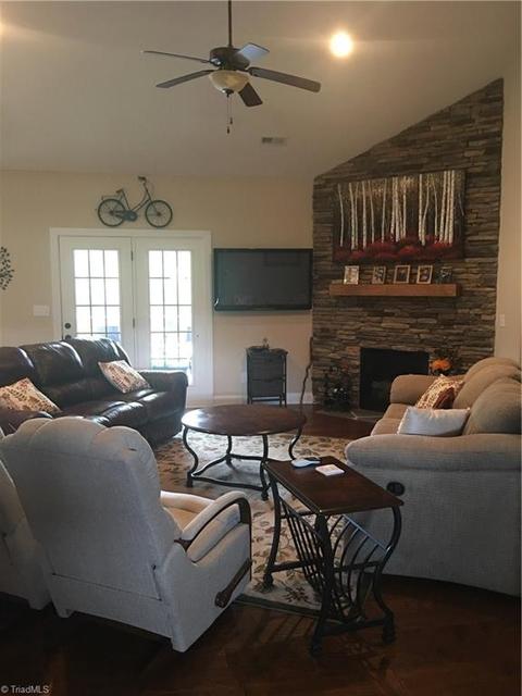 7137 English Pride Dr, Trinity, NC 27370 photo 6