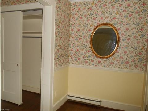 604 Pine St, Dobson, NC 27017 photo 9