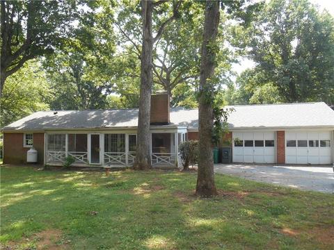 604 Pine St, Dobson, NC 27017 photo 17