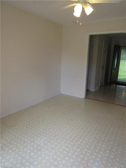 105 Rolling Green Ln, King, NC 27021 photo 18