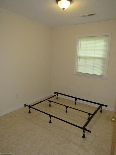 105 Rolling Green Ln, King, NC 27021 photo 20