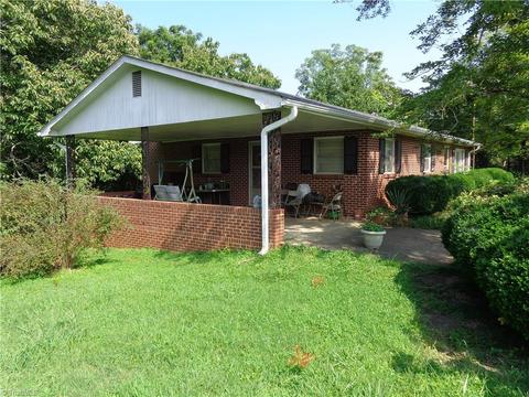733 E Us Highway 52 Byp, Pilot Mountain, NC 27041 photo 6