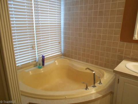 540 Barnes Rd, Eden, NC 27288 photo 12