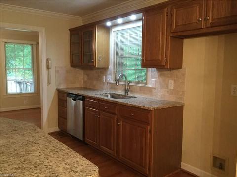 3402 Rolling Rd, High Point, NC 27265 photo 6