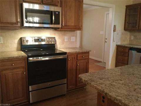 3402 Rolling Rd, High Point, NC 27265 photo 8