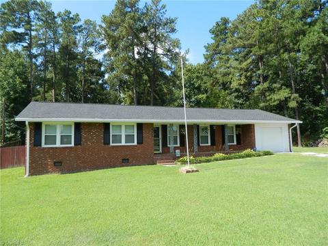 217 Norman Dr, Trinity, NC 27370 photo 3