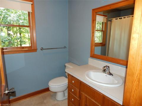 134 Eldridge Ln, State Road, NC 28676 photo 16