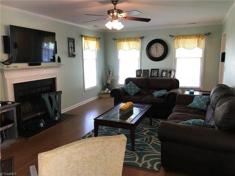 206 Winfield Dr, King, NC 27021 photo 7