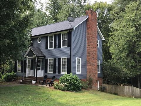206 Winfield Dr, King, NC 27021 photo 1
