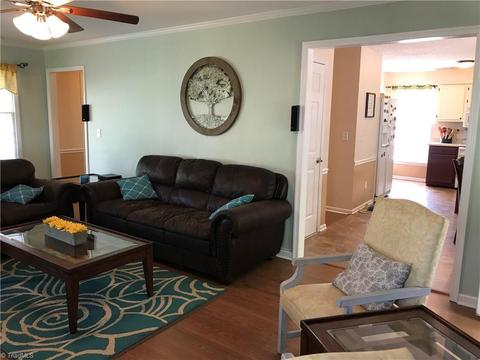 206 Winfield Dr, King, NC 27021 photo 6