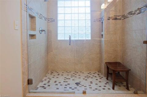 2106 Candelar Dr, High Point, NC 27265 photo 13