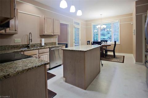 2106 Candelar Dr, High Point, NC 27265 photo 6
