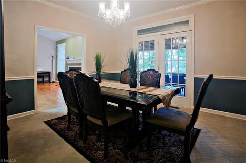 2106 Candelar Dr, High Point, NC 27265 photo 8