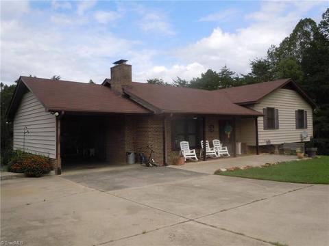 518 Butner Rd, Pinnacle, NC 27043 photo 1