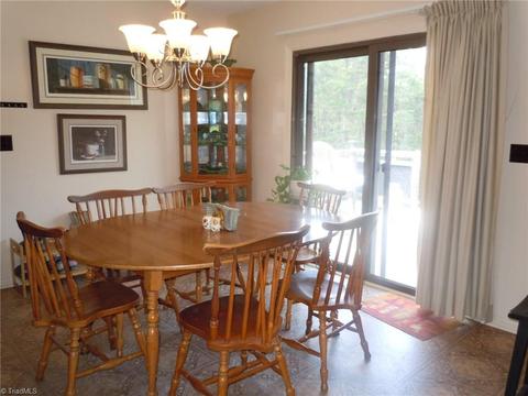518 Butner Rd, Pinnacle, NC 27043 photo 3