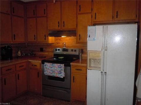 518 Butner Rd, Pinnacle, NC 27043 photo 5