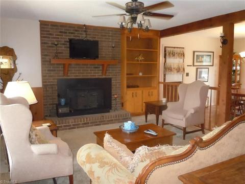 518 Butner Rd, Pinnacle, NC 27043 photo 2