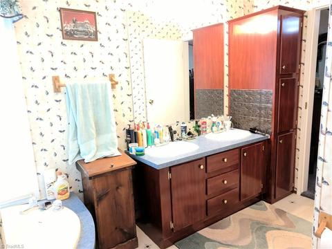 113 Hayes Dr, King, NC 27021 photo 14