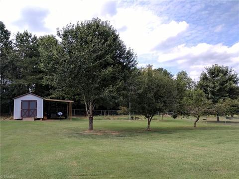 113 Hayes Dr, King, NC 27021 photo 30