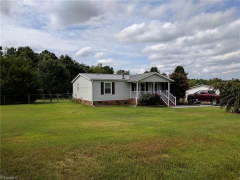 113 Hayes Dr, King, NC 27021 photo 23