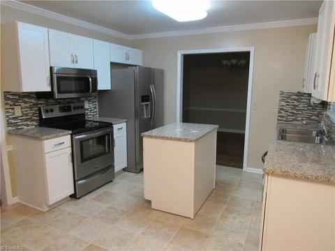 250 Winfield Dr, King, NC 27021 photo 4