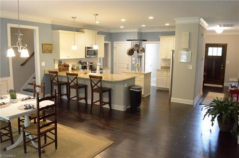 217 Pilot Bluff Dr, King, NC 27021 photo 8