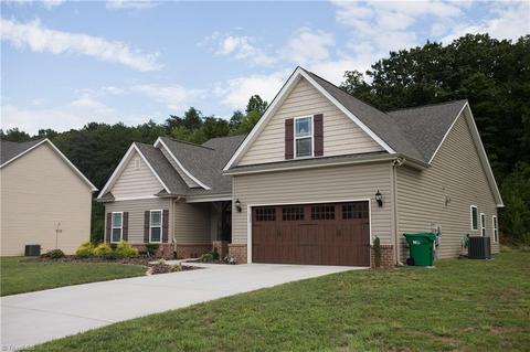 217 Pilot Bluff Dr, King, NC 27021 photo 29
