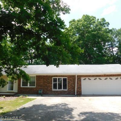 1268 Oak St, High Point, NC 27265 photo 1